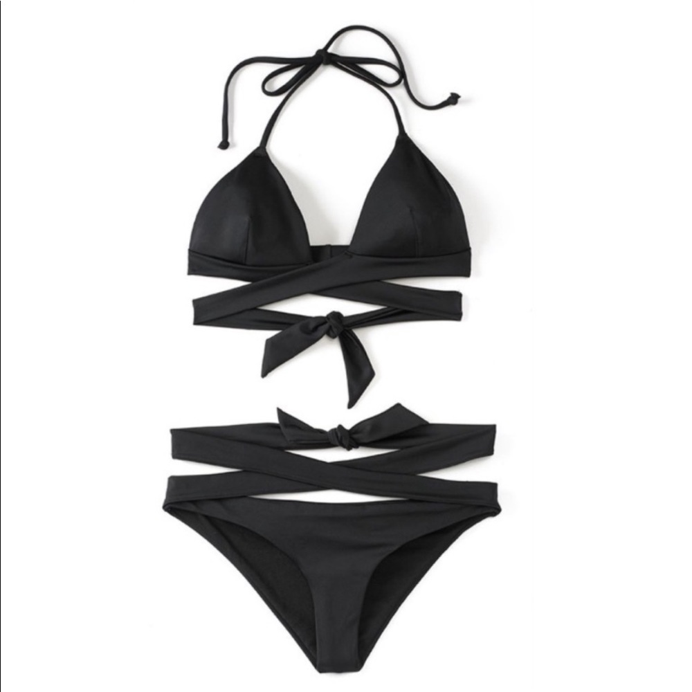 Adore Me Black Venla Unlined Bikini (top size L, bottom size XL)